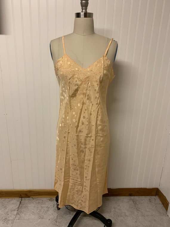 1930’s Bias Slip