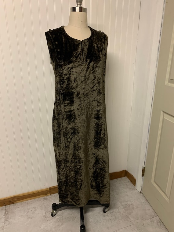 Vintage Velvet Sheath Dress