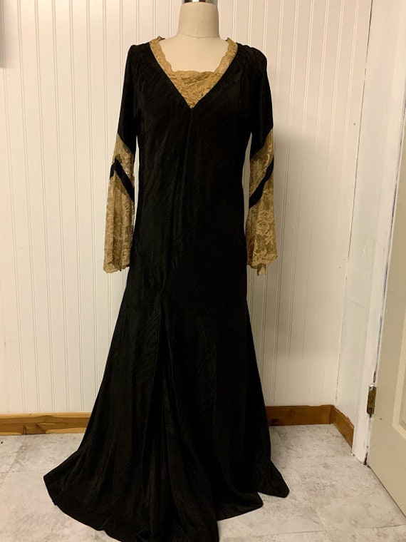 Vintage 1930's Dressing Gown and Slip