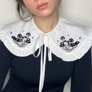 Detachable White Collar with Mushrooms