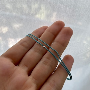 Schmales süßes filigranes Armband mit Schiebeverschluss für Freunde Freundin Strand minimalistisch dezent dünn string Option Perle Bild 7