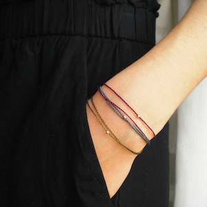 Schmales süßes filigranes Armband mit Schiebeverschluss für Freunde Freundin Strand minimalistisch dezent dünn string Option Perle Bild 10