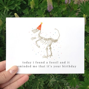 Cartão de aniversário engraçado para imprimir, cartão de aniversário do pai, cartão engraçado de aniversário da irmã, cartão de fóssil de dinossauro, cartão de aniversário da mãe, cartão engraçado sobre envelhecer