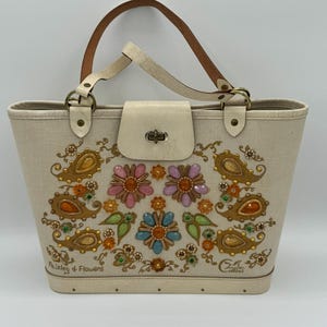 Bolso vintage de lona con estampado de cachemira y flores de Enid Collins con adornos coloridos