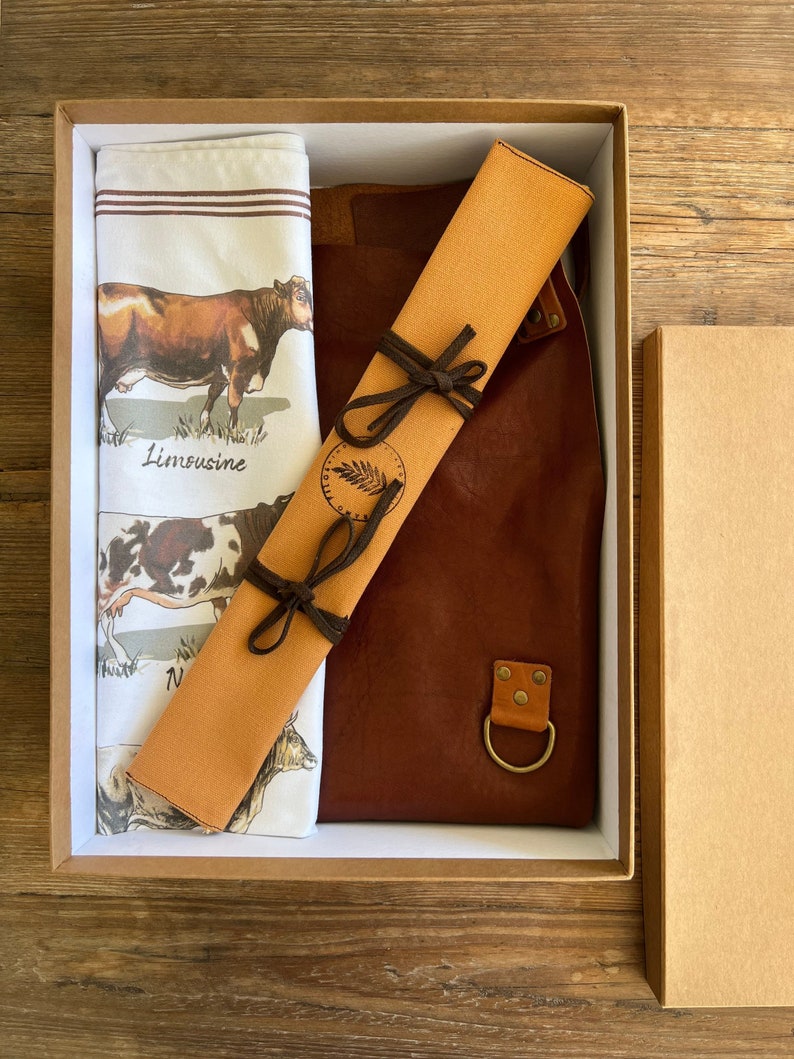 Argentine BBQ Gift Set, Leather Apron, Grill Accessories, Personalized image 2
