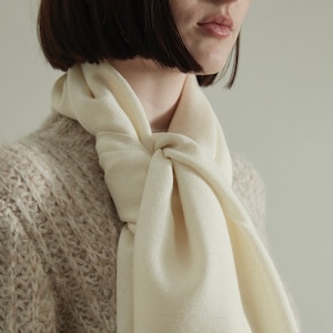 Baby Alpaka Schal, Weihnachtsgeschenk, knochenweiße Wolle, weicher Brautschal, Beige warmer Schal, Wrap Gebetsschal, Pashmina Schüttgut, Schal für Kleid