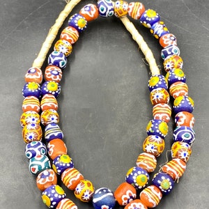 Beautiful old African bulbuli eye glass bead necklace