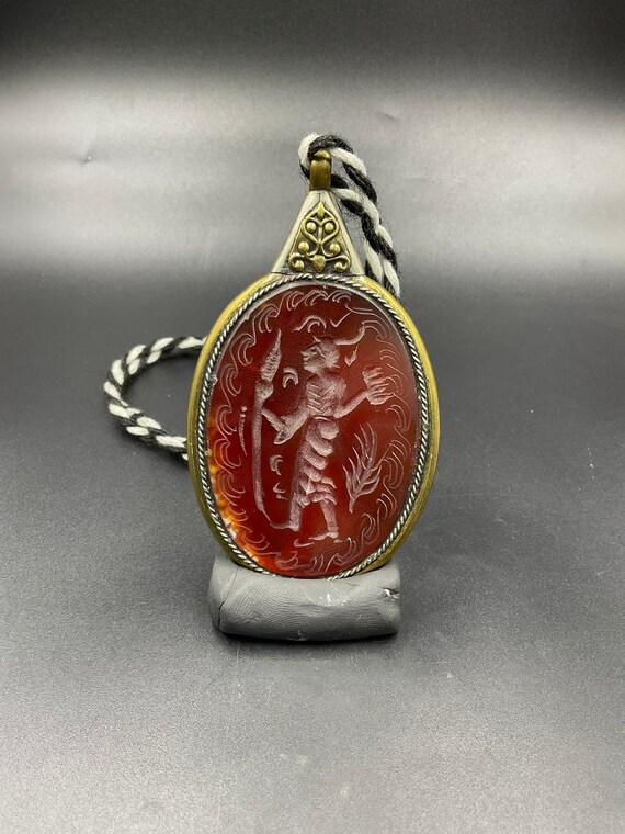 Ancient Bactrian indo-Greek carved carnelian inta… - image 2