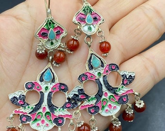 Very beautiful stunning vintage Moroccan chandelier enamel earring silver plated
