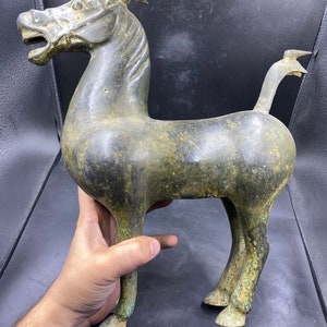 Wonderful old ancient Roman bronze horse statue collectible piece with unique patern
