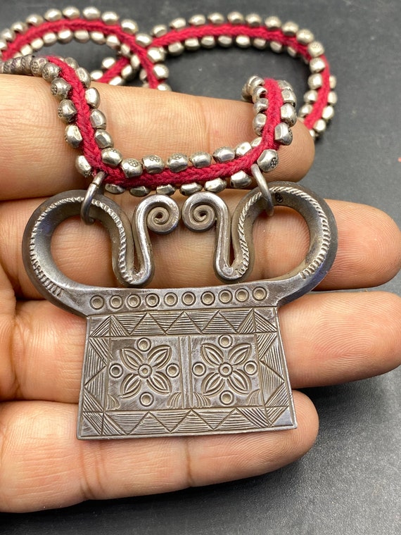 Very unique antique Yemen genuine solid silver han