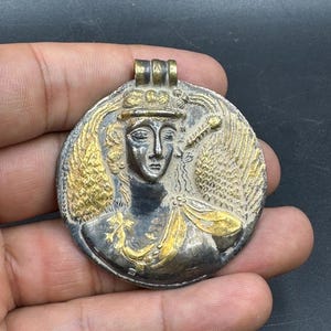 Maravilloso colgante antiguo de plata maciza auténtica romana con colgante de moneda de oro de 18 quilates