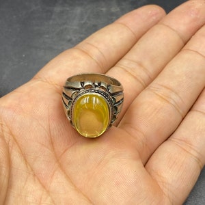 Wonderful old antique solid silver ring with yellow quartz healing stone ring