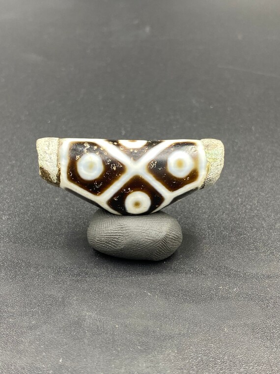Dzi agate hot sale