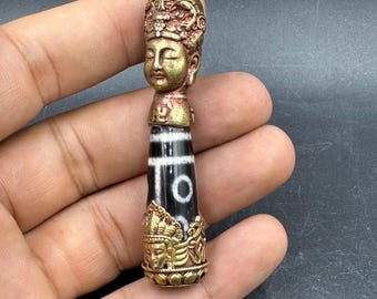 Wonderful old unique Tibetan agate handmade  pendent