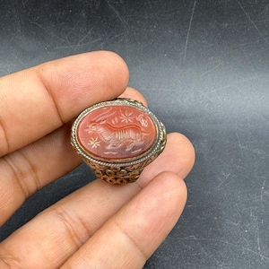 Ein alter antiker baktrischer griechisch-Kaiser Karneol-Hirsch-Siegelring aus massivem Silber Intaglio