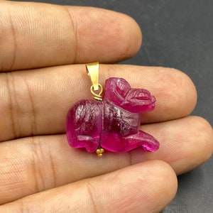 Very old Ancient Greek animal figure red quartz 20k solid gold pendant intaglio