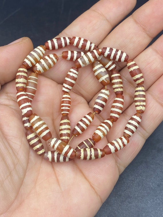 Rare beautiful old ancient etched carnelian beads 
