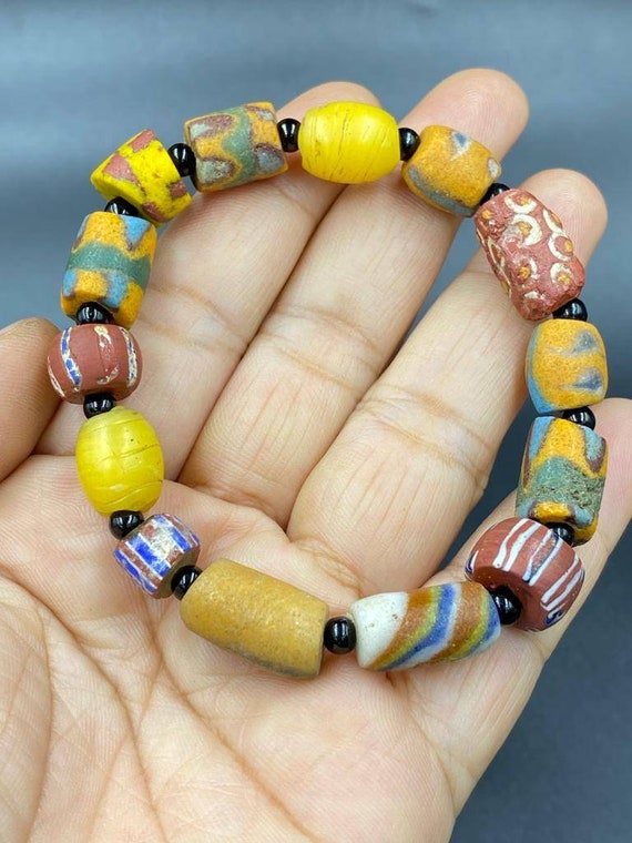 Beautifull old antique African glass beaded bracel