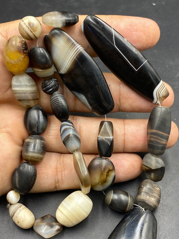 Wonderful Old Antique Natural Agate Unique Shape Suleimani aqeeq