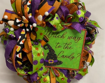 Halloween Candy Witch Wreath, Whimsical Halloween Wreath, Halloween Front Door Decor,  Witch way to the Candy Wreath, Candy Corn Decor