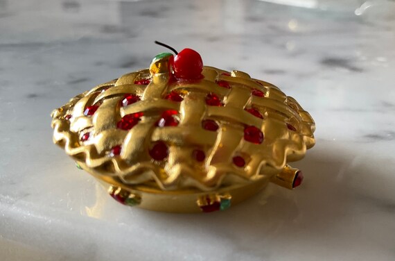 Rare Estée Lauder Cherry Pie Solid Perfume Compact - image 4
