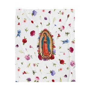 Our Lady of Guadalupe - Velveteen Plush Blanket, Virgen Guadalupe, Virgen Maria, Mexicana, Regalo para mama, Religious Gift, Navidad Regalo image 2