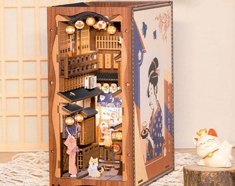 Louis Vuitton Maison Vivienne Dollhouse