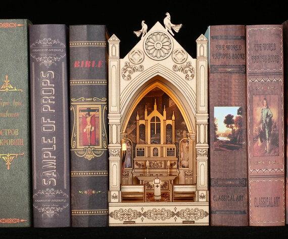 MINI ALLEY Medieval Assembled Booknook Premade Bookshelf Insert Bookshelf  Alley® Book Nook Personalized Gift -  Australia