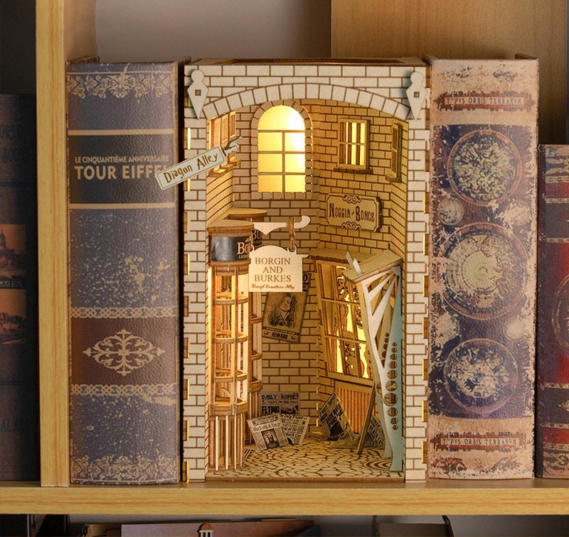  𝐋𝐄𝐃 Book Nook 𝐊𝐢𝐭-Decorative 𝐌𝐚𝐠𝐢𝐜 𝐃𝐫𝐚𝐠𝐨𝐧  Booknook Stand-𝟑𝐃 Wooden DIY Puzzle 𝐆𝐢𝐟𝐭 for Adults-Bookshelf Insert  Booknook-Room Decor for Teen Girls Boys Women Men : Home & Kitchen