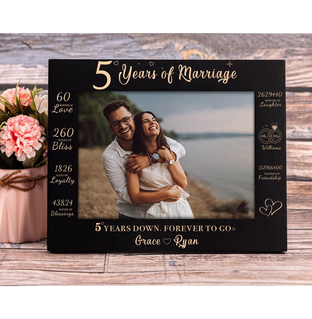 5th Anniversary Wood Frame, 5 Years Marriage Gift for Husband Wife ...