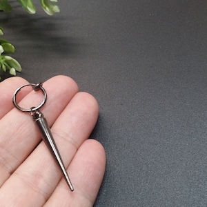 Graue Acryl Spike Ohrhänger Gunmetal Spike Ohrring lange Spike Ohrring für Männer für Frauen Goth Spike Ohrring Boho Spike baumeln stilvolle Spitze