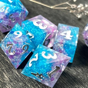 dice set, handmade dice set, resin dice set, dnd dice set, d20 dice, board game accessories, polyhedral dice, full set dice