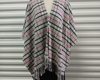 Talbots Plaid Fringed Poncho Womens M/L Gray Pink Cape Shawl Softgirl Boho