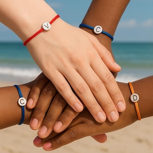 Pulseras con iniciales grabadas: joyas a juego para parejas, regalos personalizados para él y para ella, pulsera de la amistad, pulsera ajustable de cordón colorido.
