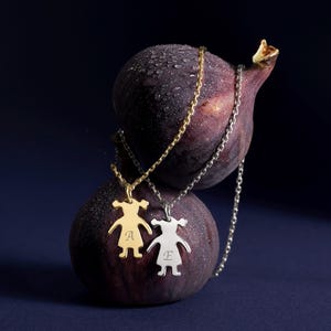 Regalo personalizado para el Día de la Madre, collar para mamá con dije de niño o niña, collar personalizado con inicial