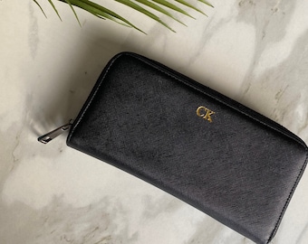 PERSONALISED VEGAN PURSE Black Zip around wallet, Gifts for Her, monogram custom initial in gold or silver