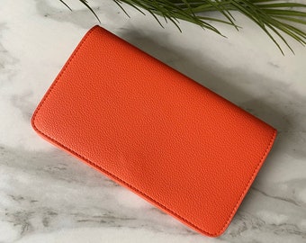 PERSONALIZED ORANGE VEGAN Leder Flip Geldbörse Brieftasche, Kartenhalter, Geldbörse, Benutzerdefinierte Monogramm Initialen In Gold Silber, Geschenk für Sie