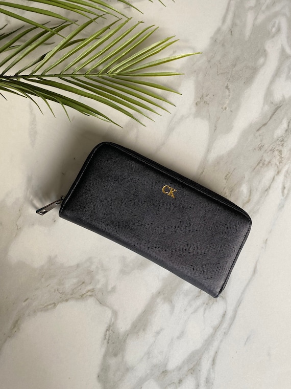 PERSONALISED VEGAN PURSE Black Zip around wallet, Gifts for Her, monogram custom initial in gold or silver