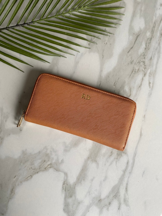 PERSONALISED TAN PURSE Zip around wallet Camel Tan Vegan Leather, Gold Zip Gifts for Her, monogram custom initials in gold or silver