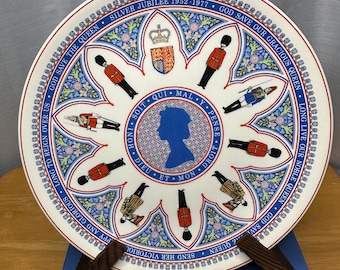 Piatto Wedgwood del Giubileo d'Argento Reale del 1977 / Regina Elisabetta II / Oggetto da collezione vintage della famiglia reale britannica / Prodotto in Inghilterra