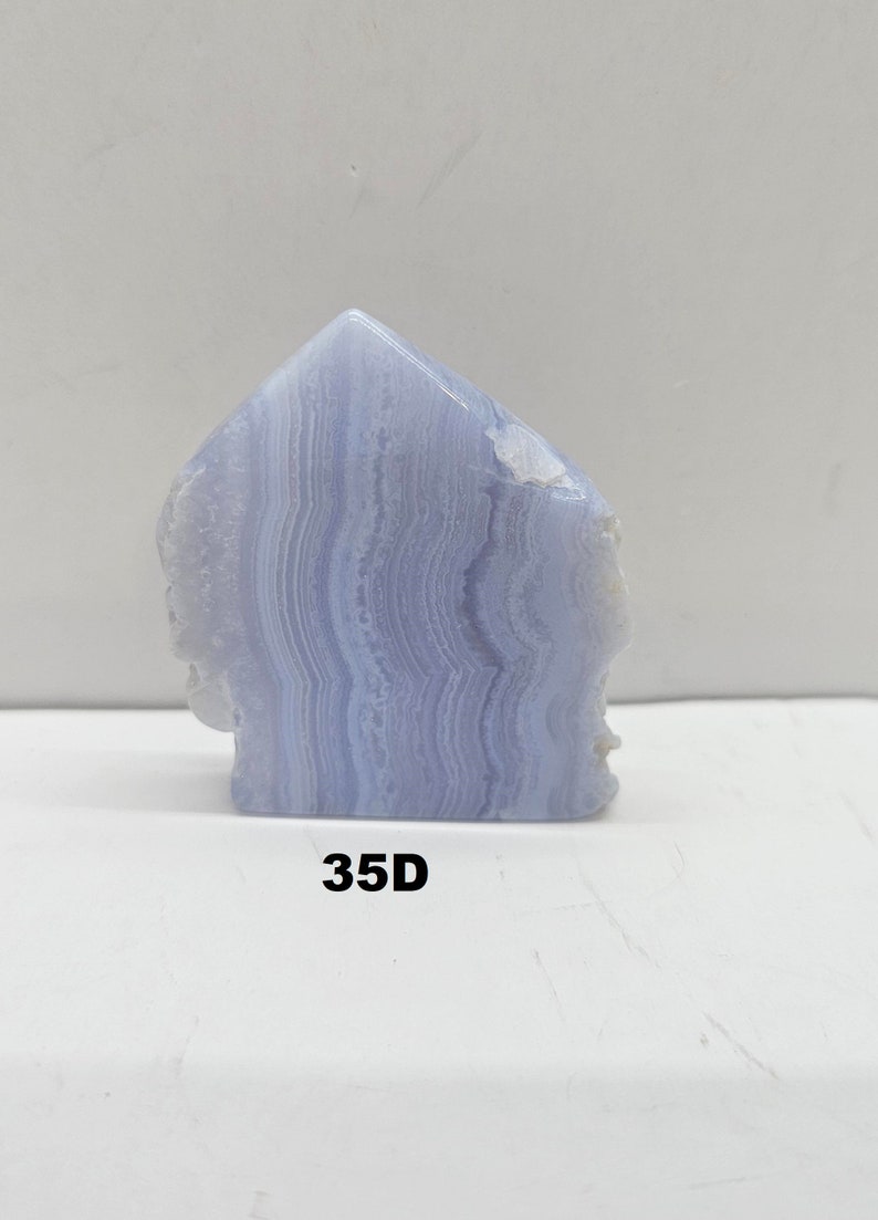 Line up picture of Blue Lace Agate Crystal Towers 35C