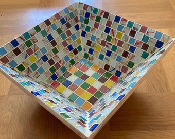 Colorful mosaic bowl made of bamboo