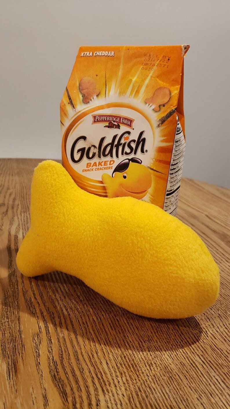 Goldfish Cracker Plush Bild 1