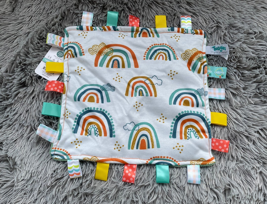 How racontant to make a taggie blanket