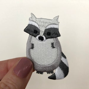 Raccoon Iron On Patch, Raccoon Embroidery Patch, Raccoon Embroidered Patch, Raccoon Patch