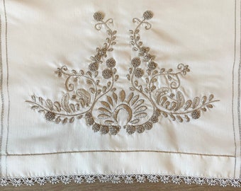 Traditional Turkish Embroidered Table Runner / Silver Hand Embroidered Needle Lace Table Topper / Antique Ottoman Embroidery