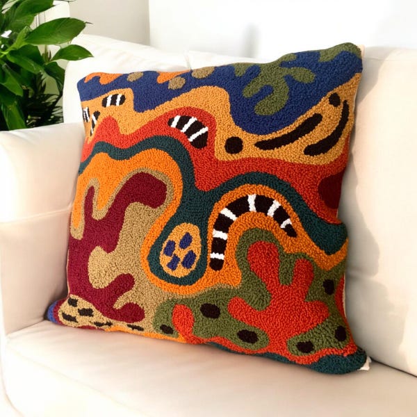 Capa de almofada tufada à mão com agulha perfurada: almofada em tons psicodélicos de terra (45 x 45 cm)
