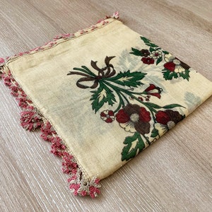 Vintage Floral Cotton Oya Scarf: Handcrochet Lace Yemeni Shawl