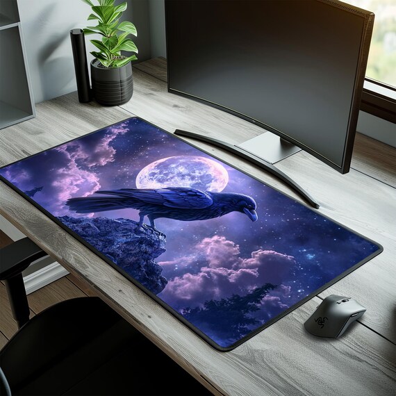 Raven ゲーミングデスクマット XXL、月夜のデザインの大型マウスパッド